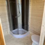 1szaunaház zuhanyzója